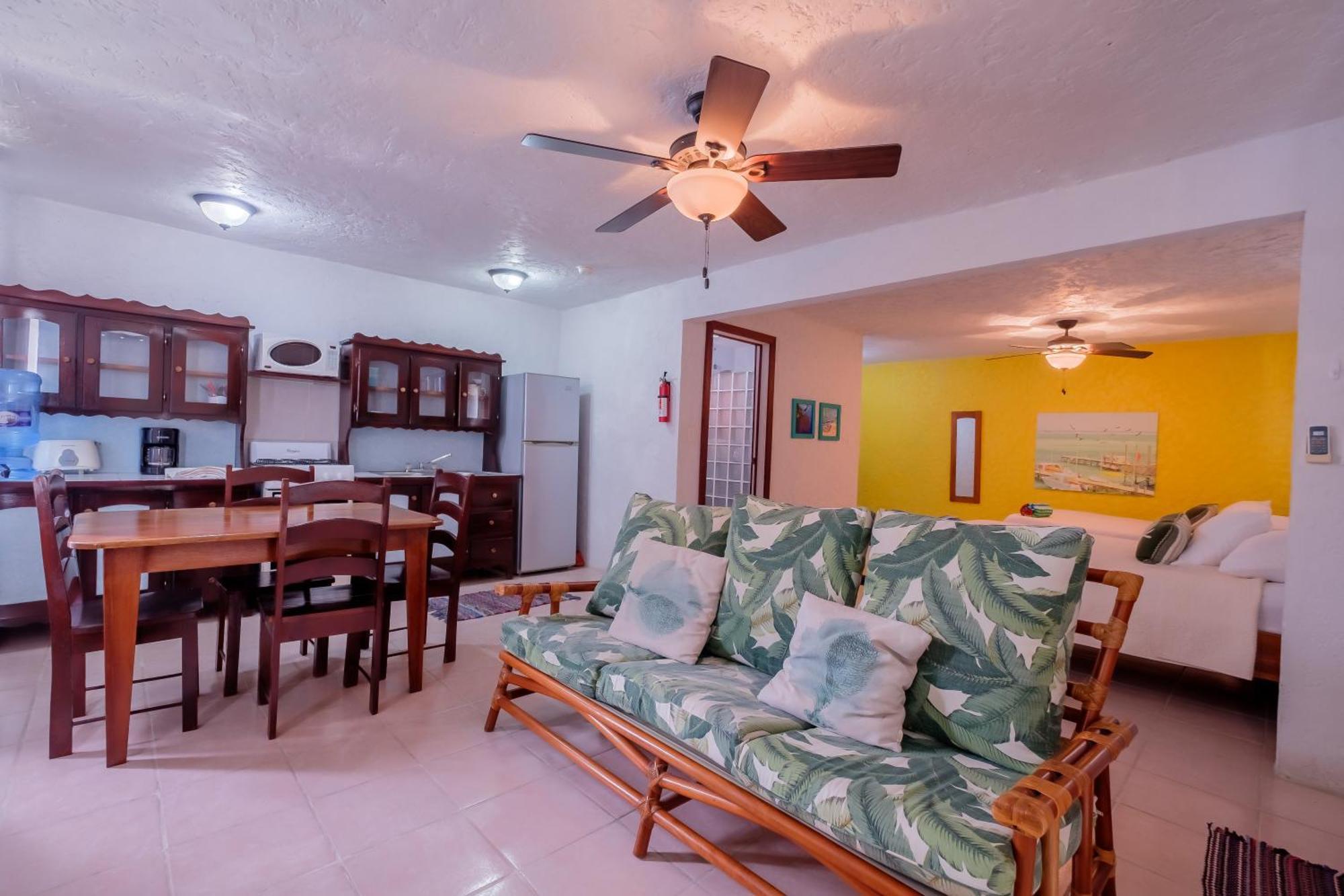 Seven Seas Resort Adults Only San Pedro  Esterno foto