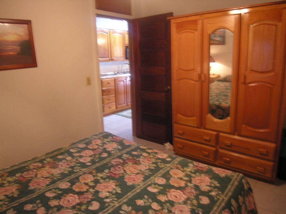 Seven Seas Resort Adults Only San Pedro  Esterno foto